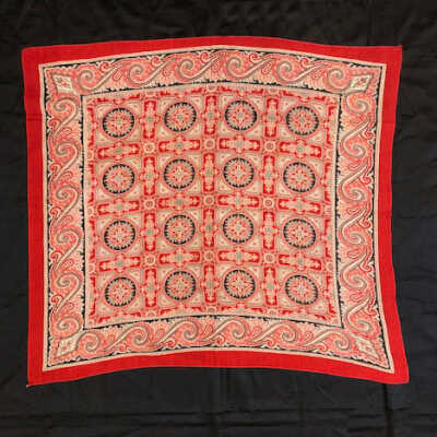 Pseudo-paisley scarf of Capt. James Hanson, of 2204-2206 Buena Vista Ave.