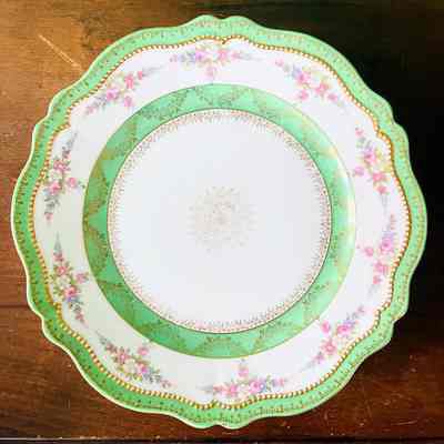 Oscar & Edgar Gutherz plate with flowers and double apple green border, early 1900s