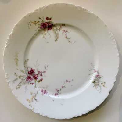 Rosenthal porcelain plate with violets, early 1900s