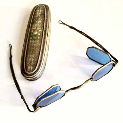 Sunglasses in case, c. 1860