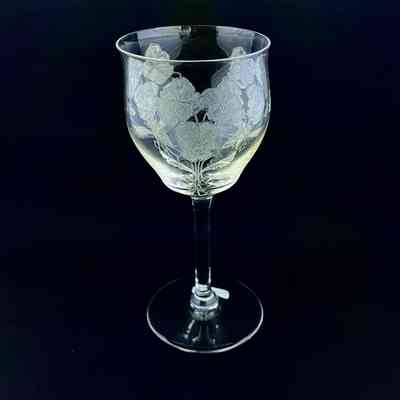 Goblets with entwined pansies design of the Meyers family, c. 1920s