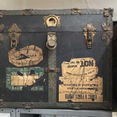 Traveling trunk by Malm & Co. of Doris Haslett Goodman, 1920s