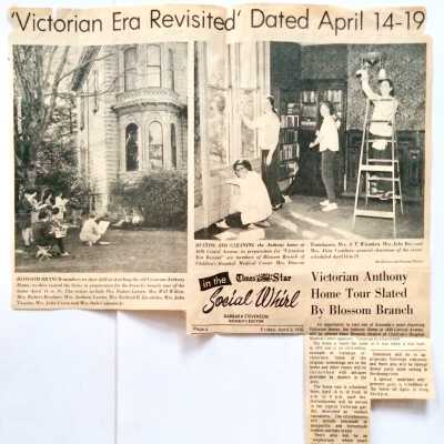 Clipping about a home tour of the Anthony House, 1630 Central, 1970