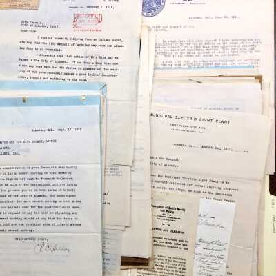 Folder with miscellaneous City documents (#1951-2000), 1912-1915
