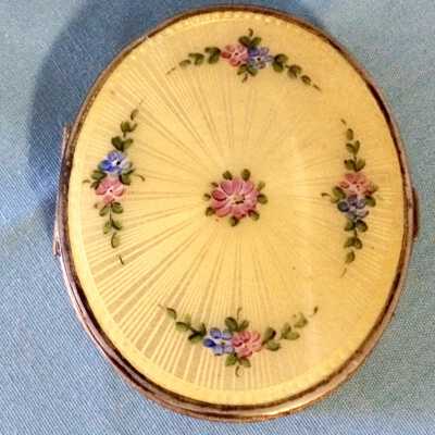 Oval compact with enameled lid of Roberta McDonell Keef, c. 1930s
