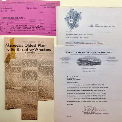 Folder marked 'infrastructure', about demolition projects, 1927-1929, 1952
