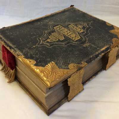 Bible used in meetings of Golden Poppy Lodge No. 249, Order Daughters of St. George, 1922(?)