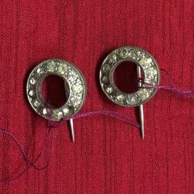 Circular stick pins stylized with rhinestones, 1930