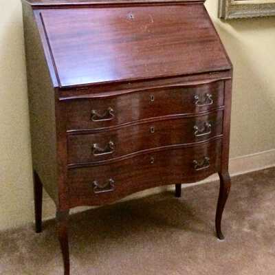 Pseudo Queen Anne stylle ladies desk of the Macdonald family, c. 1900