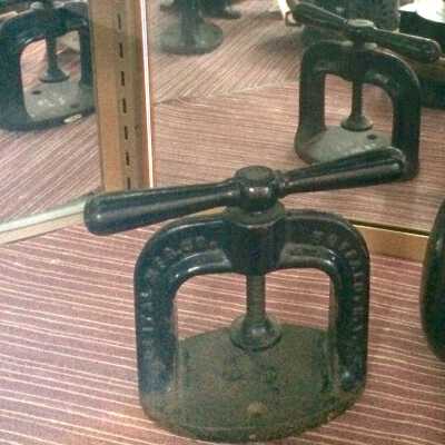 Dental Mfg. Co. rubber denture press from Harry D. Smith, DDS, c. early 1900s