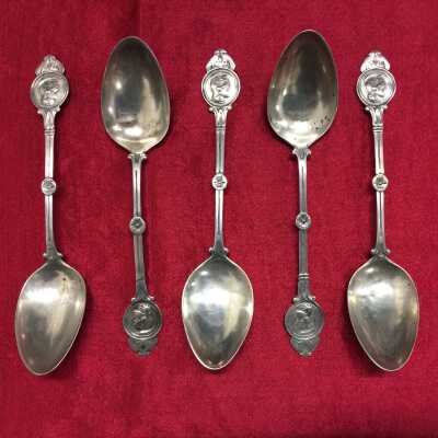 Hain and Pollard silver teaspoons with roman gladiator design, c. 1880