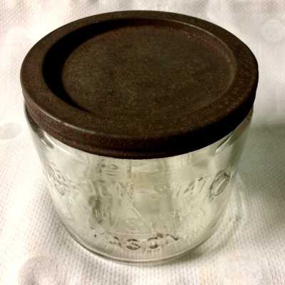Golden State Mason canning jar of the Martin family c. 1920s