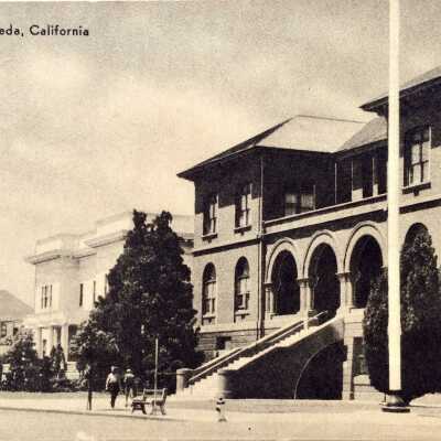 Postcard of City Hall without tower, c. 1950s