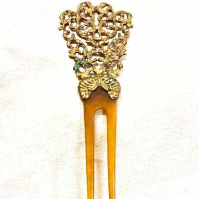 Ornamental hair knob with gold plated filigree, c. 1890s