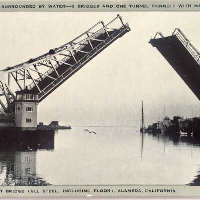 Postcard of the High Street Bridge, open for boats, c. 1950