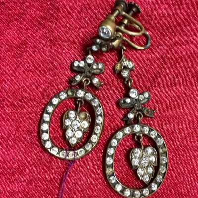 Costume jewelry earrings of pendants with bows, c. 1920s-1930s