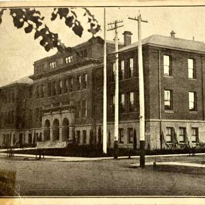 Postcard depicting Alameda High School, early 1900s