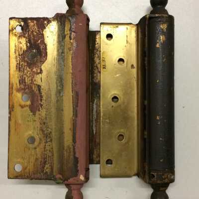 Bommer double action hinge from Croll's Bar