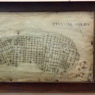 Map with tacks for fire hydrants in shadow frame, prior 2016