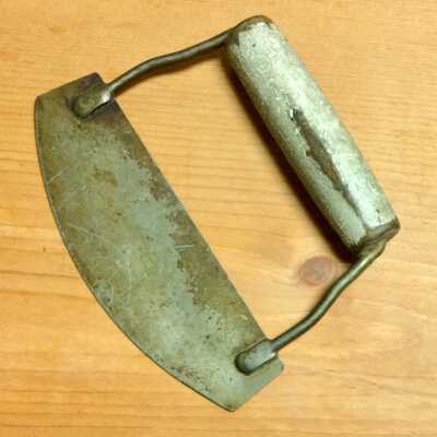 Cabbage chopper with wooden handle of the Macdonald family, early 1900s