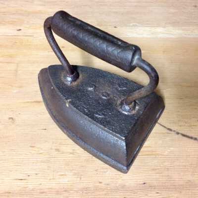 Sad Iron of Annie Anderson Davies Cox, c. 1900