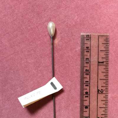 Hat pin with immitation pearl head, early 1900s