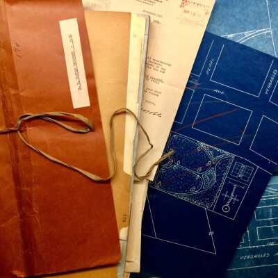 Tie-closed Brick colored file folder labelled E. K. Taylor Park (#174), 1926-1932