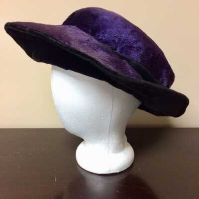 Purple fur velvet hat with black band, early 1920s