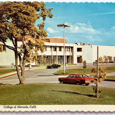 Postcard of the College of Alameda campus, c. 1970s