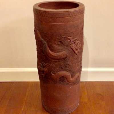 Japanese-made umbrella/cane holder of the Lessig family, prior 1891