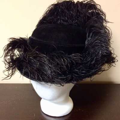 Black velvet hat with black ostrich feathers of Elizabeth Thomas, c. 1915