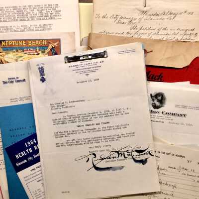 Folder with miscellaneous City documents from 1917-1919, 1938, 1953-1954