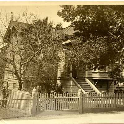 Photo Postcard exterior 2128 Encinal, Koordt family home, c. 1909