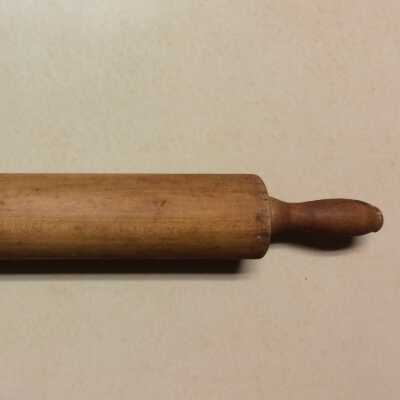 Pine Rolling pin from the Anderson family