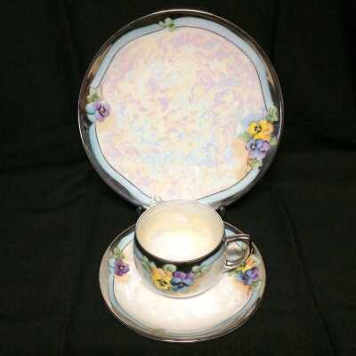 Luncheon set with pansies, Jorgensen Studio, 1930