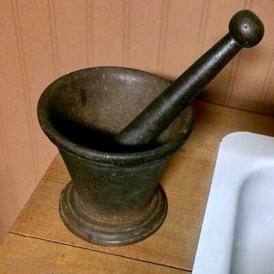 Mortar and pestle of Delbert Lloyd of 1225 Walnut St., late 19th century