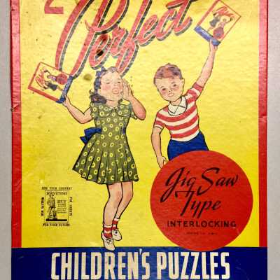 Box '2 Perfect Children's Puzzles' of the Martin sisters, c. 1940s