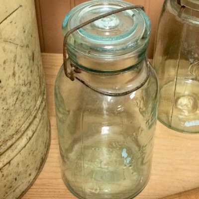 Lightning Canning jar with lid and bail handle, early 1900s