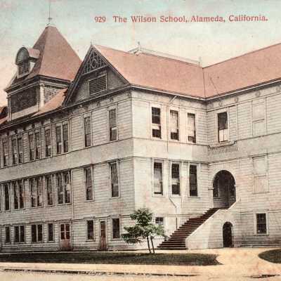 Photo postcard Main Facade Wilson School, 1910