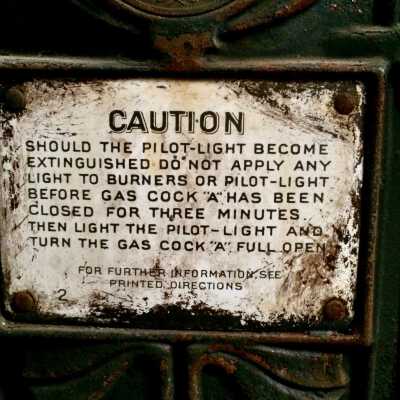 Right door sign