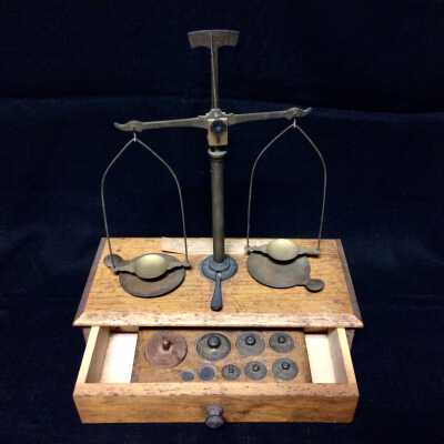 Brass scale donated by Mr. O. E. Scheerer, second half 19th century