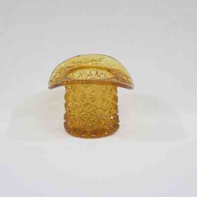 Amber Glass Top Hat in Daisy and Button Pattern