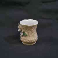 Black and White Bas Relief Birds and Flowers Toothpick Holder - Image 4