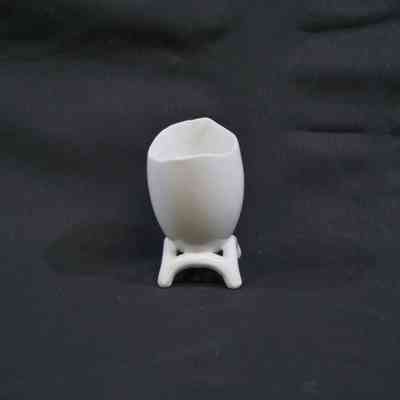 Cracked Egg Toothpick Holder