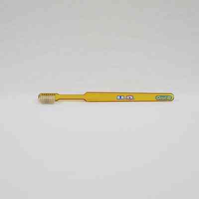 Oral-B Bristle Color Toothbrush