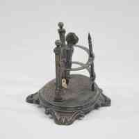 Soldier Holding Rifle Toothpick Holder - Image 5