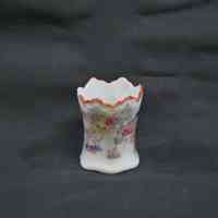 Japanese Outdoor Scene of Two Women in Kimonos with Single Red Lip Porcelain Toothpick Holder - Image 5
