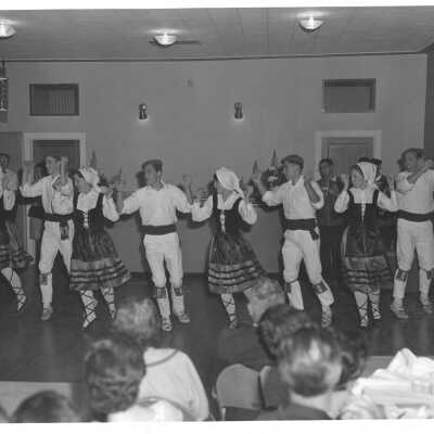 Oinkari Basque Dancers