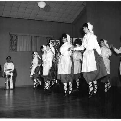 Oinkari Basque Dancers