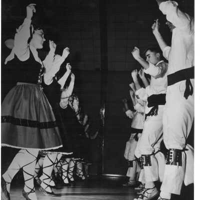Oinkari Basque Dancers